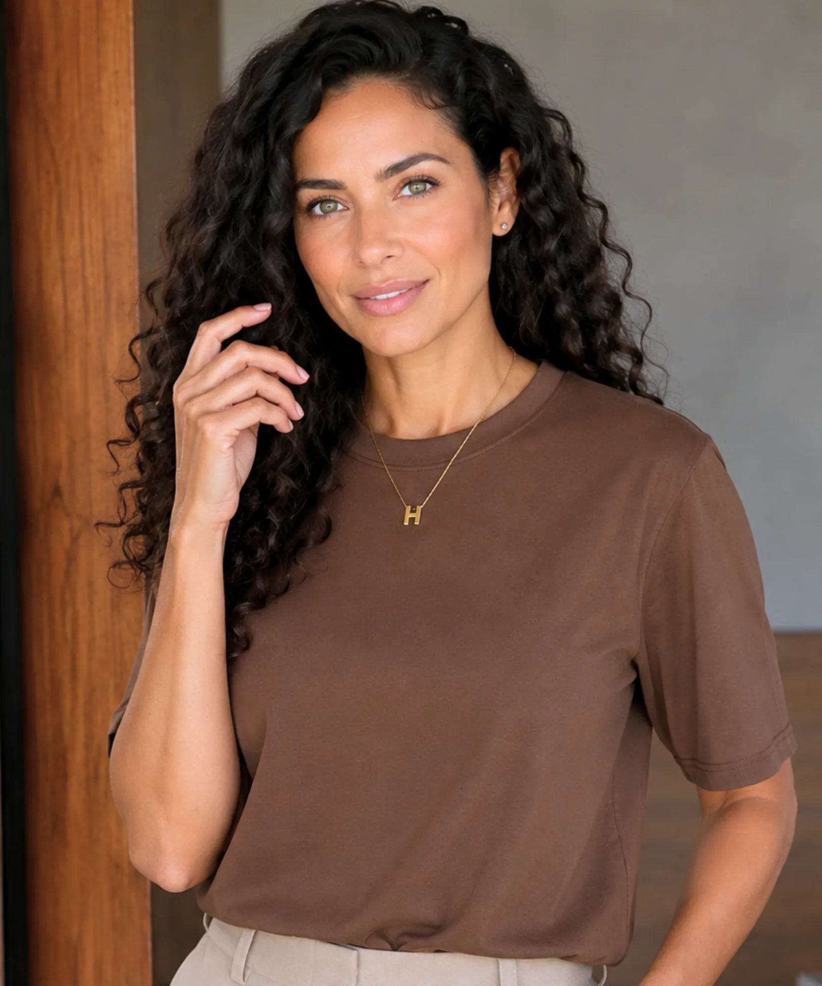 Comprar blusa básica feminina manga 7/8 marrom escuro em promoção Anellimn