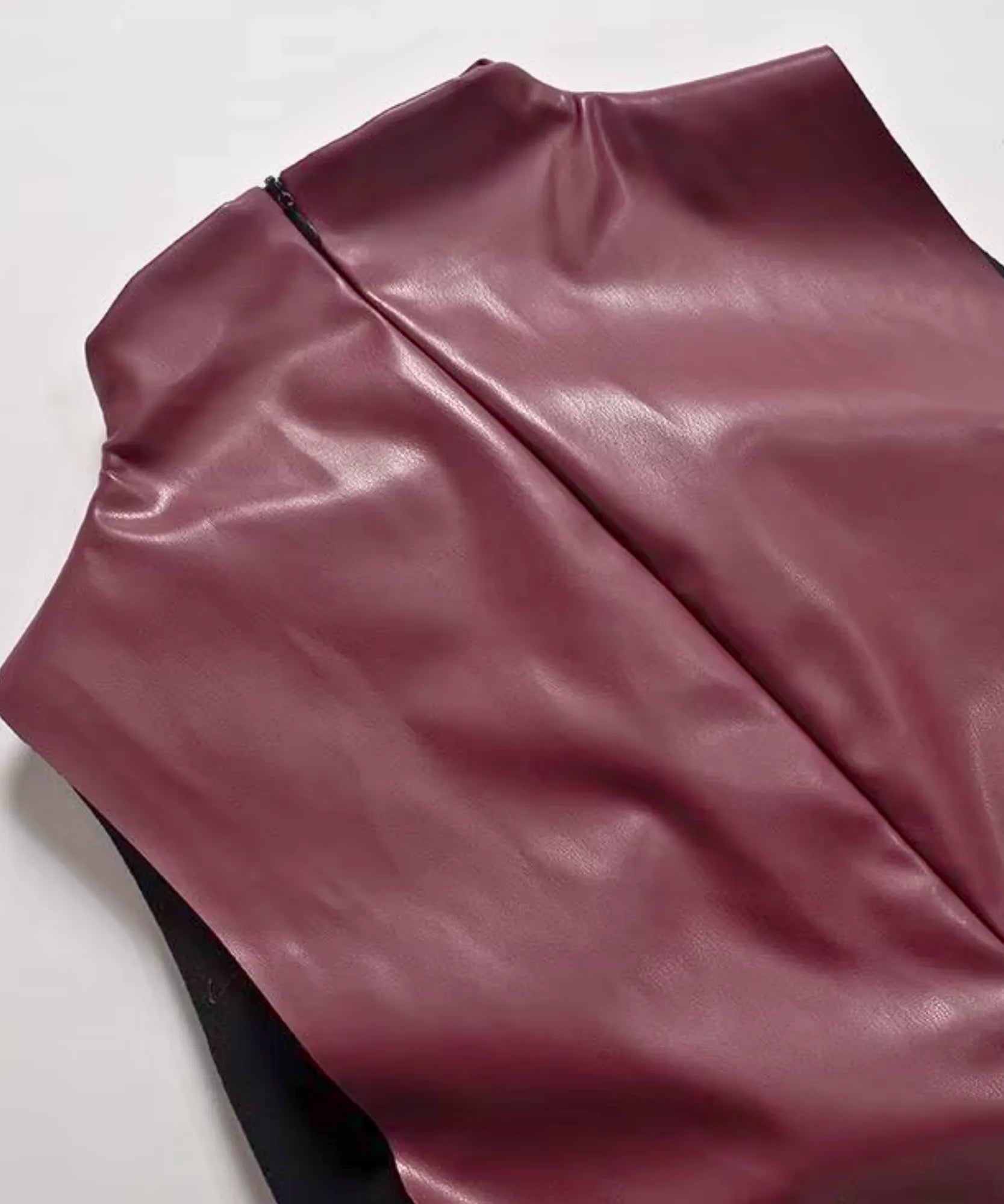 Comprar blusa elegante feminina assimétrica couro sintético gola alta social festa escritório moderna sofisticada barato ANELLIMN