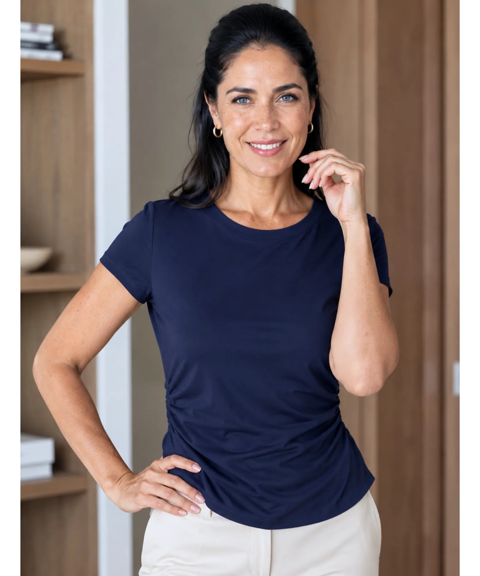 Comprar blusa feminina básica manga curta gola redonda confortável casual trabalho verão leve barato ANELLIMN