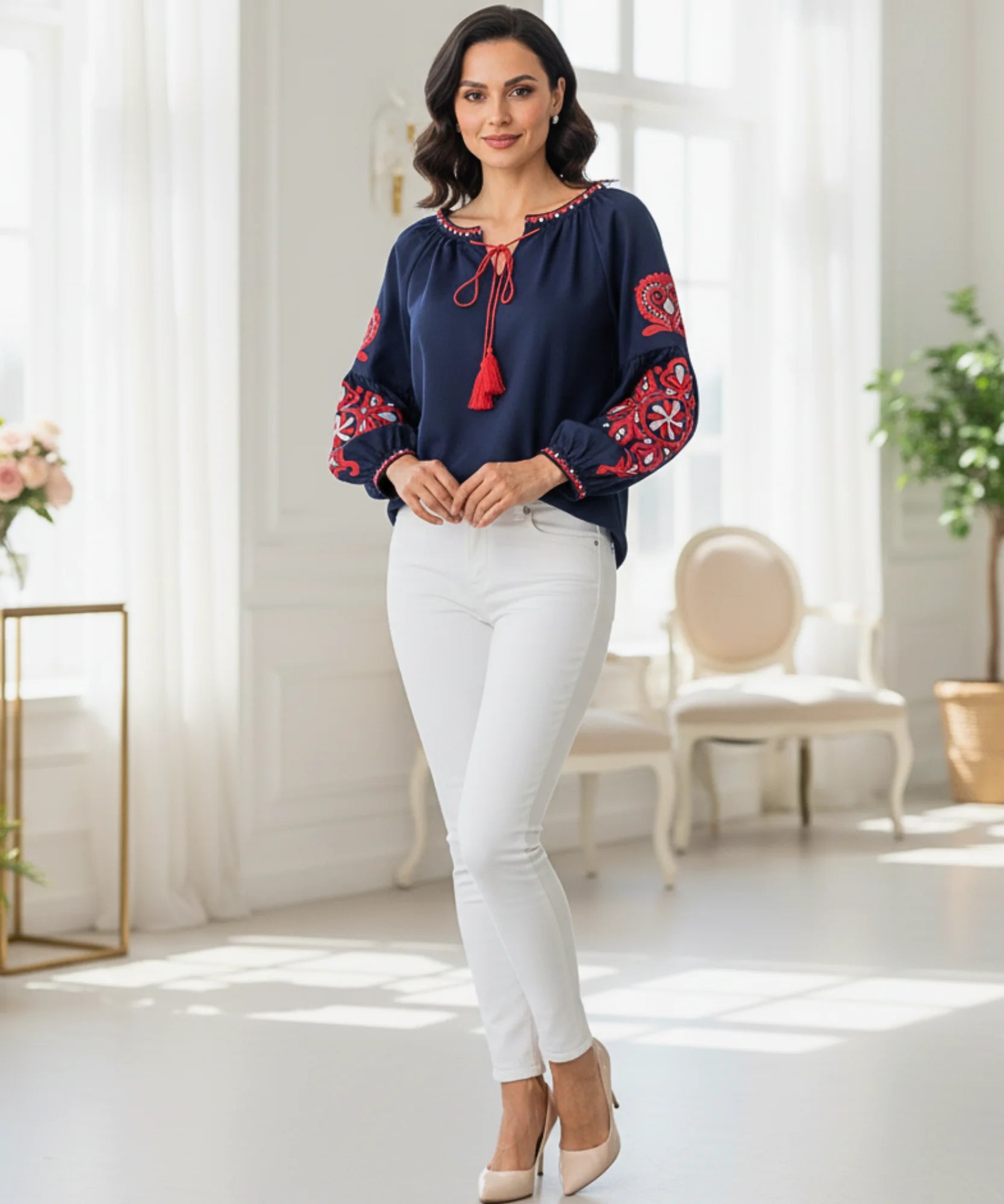 Comprar blusa feminina manga bufante bordada decote canoa elegante casual barato ou em promoção