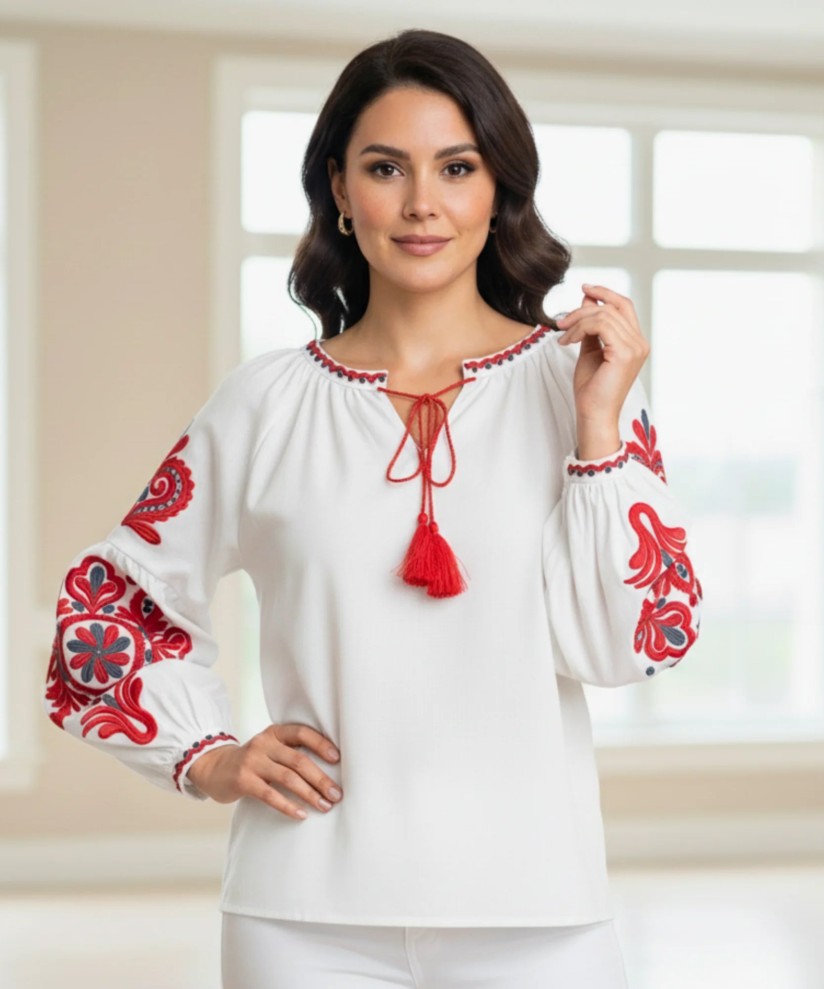 Comprar blusa feminina manga bufante bordada decote canoa elegante casual barato ou em promoção