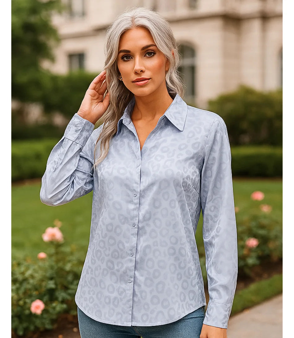 Comprar blusa social feminina em cetim seda azul para escritório, reuniões e looks casuais refinados em promoção ZARA

