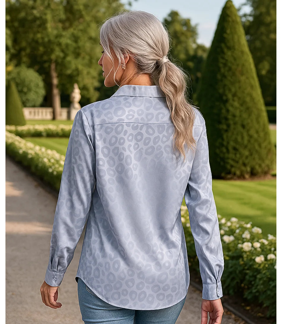 Comprar blusa social feminina em cetim seda azul para escritório, reuniões e looks casuais refinados em promoção ZARA

