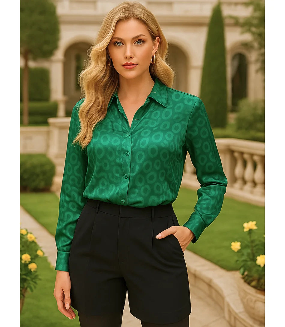 Comprar blusa social feminina em cetim seda verde para escritório, reuniões e looks casuais refinados em promoção ZARA

