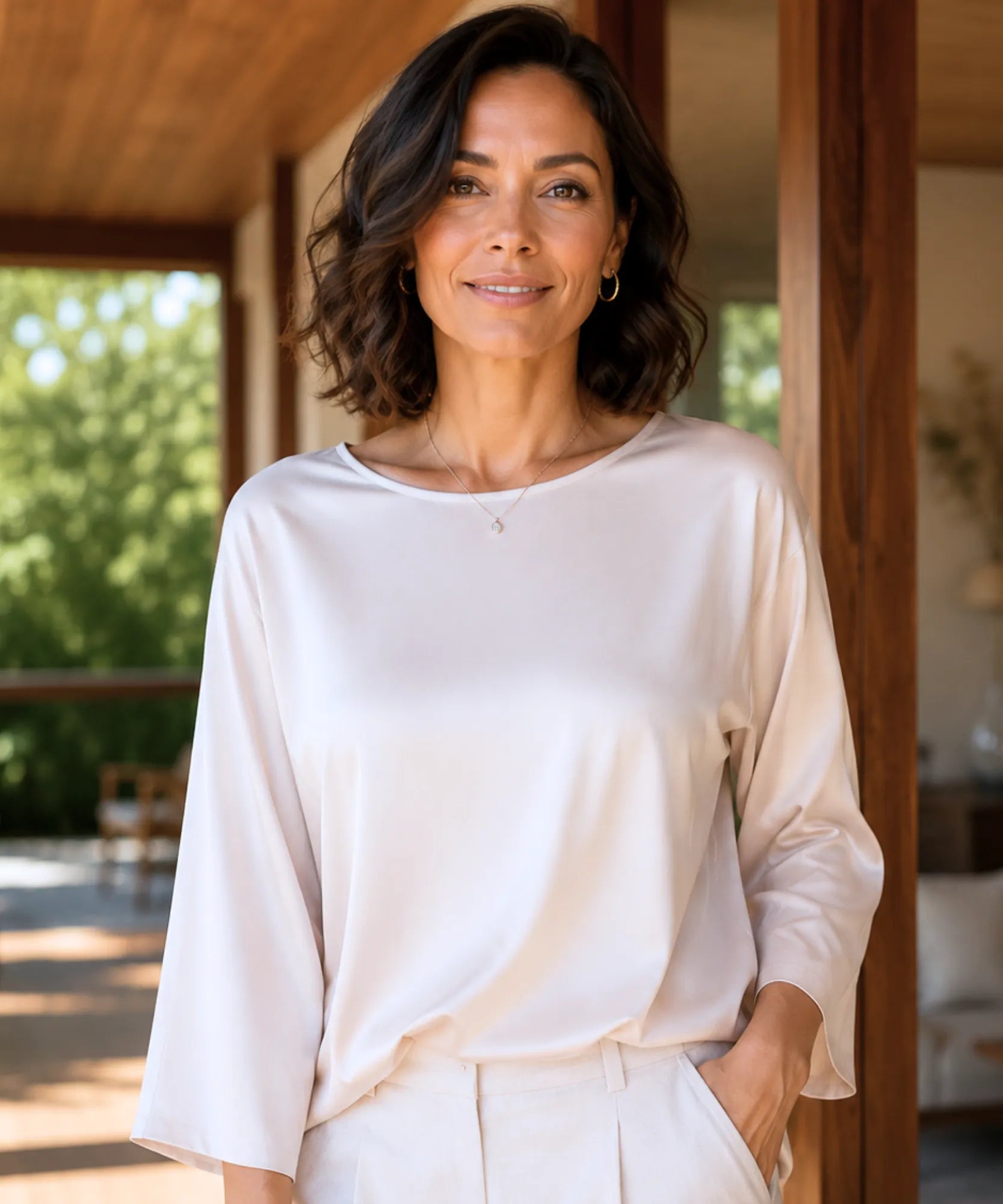 Comprar blusa social feminina em cetim com manga ampla elegante para trabalho ou eventos barata em promoção ANELLIMN