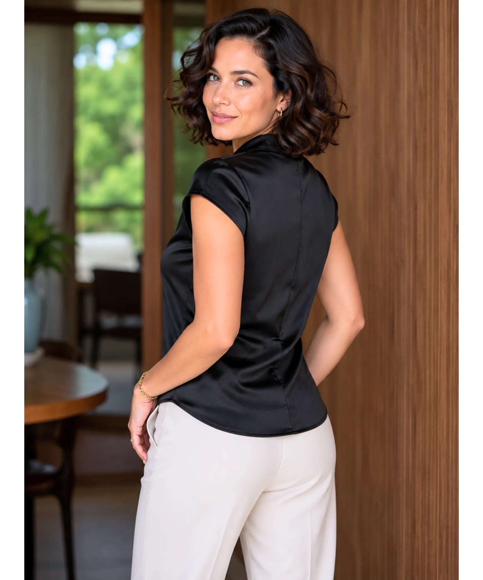 Blusa Social Feminina Gola Alta Cetim Manga Curta Assimetrica com Fechamento Cruzado para Trabalho e Eventos Elegantes