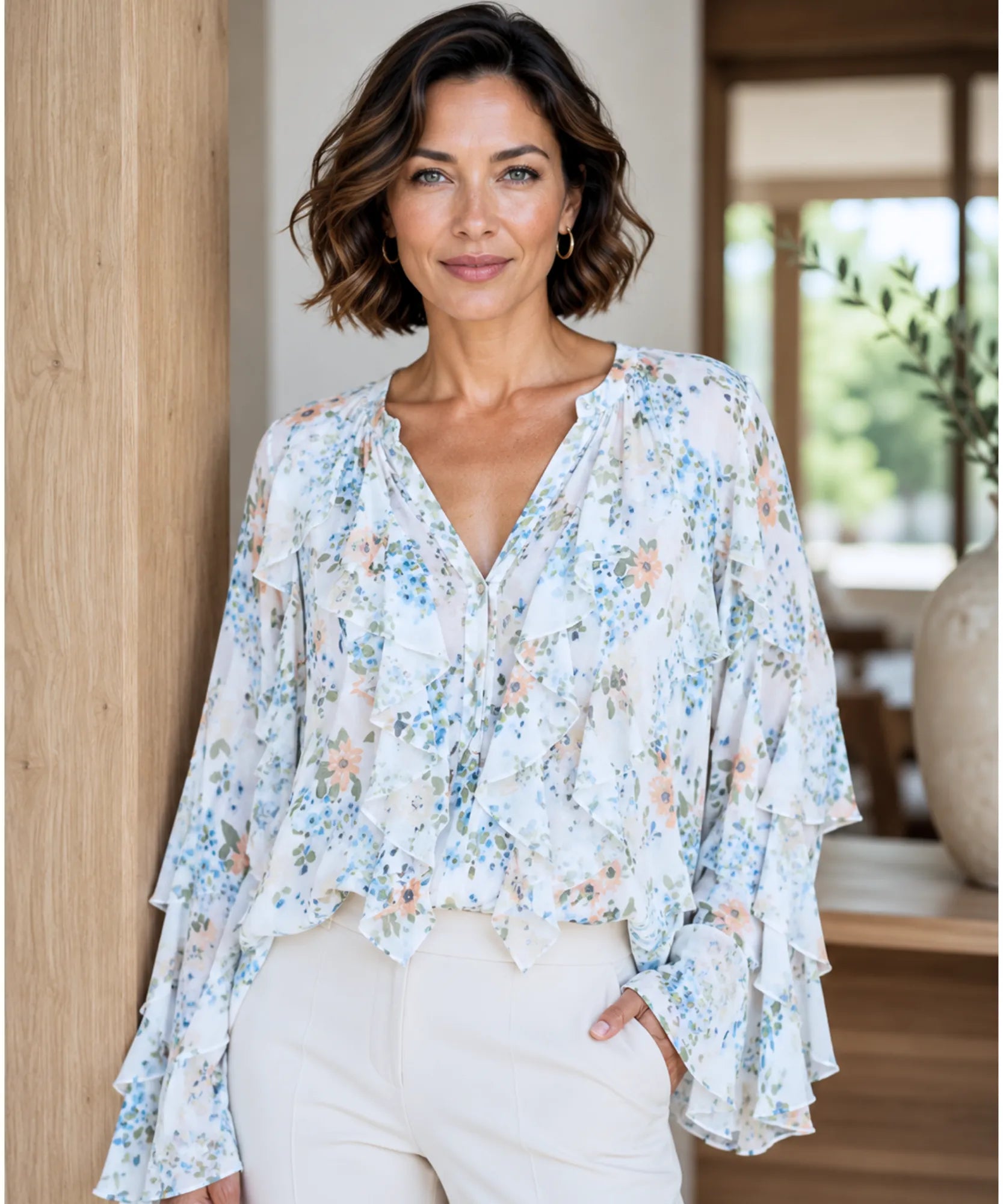 Comprar blusa social feminina manga longa com babados em tecido leve e transparente para looks elegantes no trabalho ou eventos sociais barato ANELLIMN