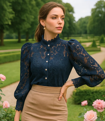 Comprar blusa social feminina renda Azul Marinho para looks sofisticados no trabalho ou eventos em promoção Amaro