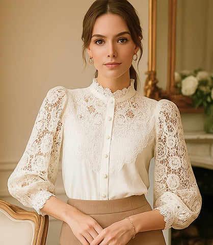 Comprar blusa social feminina renda Off White Branco para looks sofisticados no trabalho ou eventos em promoção Amaro