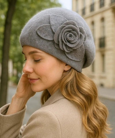 Boina Feminina de Lã com Flor e Bordado Elegante | Campbell