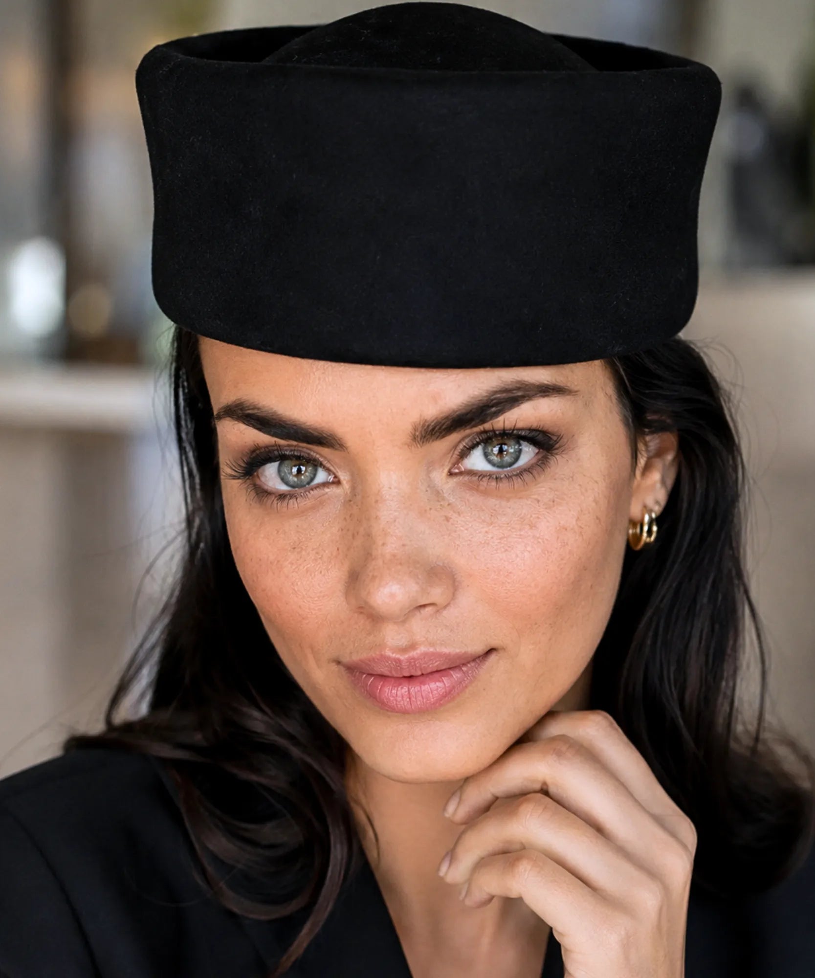 Comprar boina feminina italiana estilo aeromoça 100% lã forro cetim elegante inverno barata em promoção Anellimn