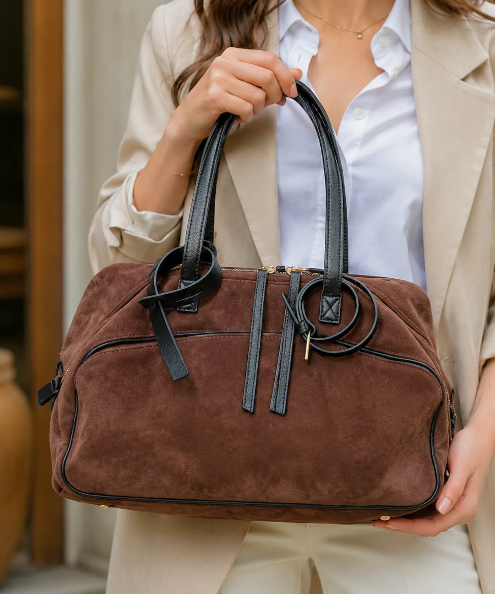 Comprar Bolsa Feminina Grande Camurça Zíper Dourado Espaçosa barato e em promoção ANELLIMN