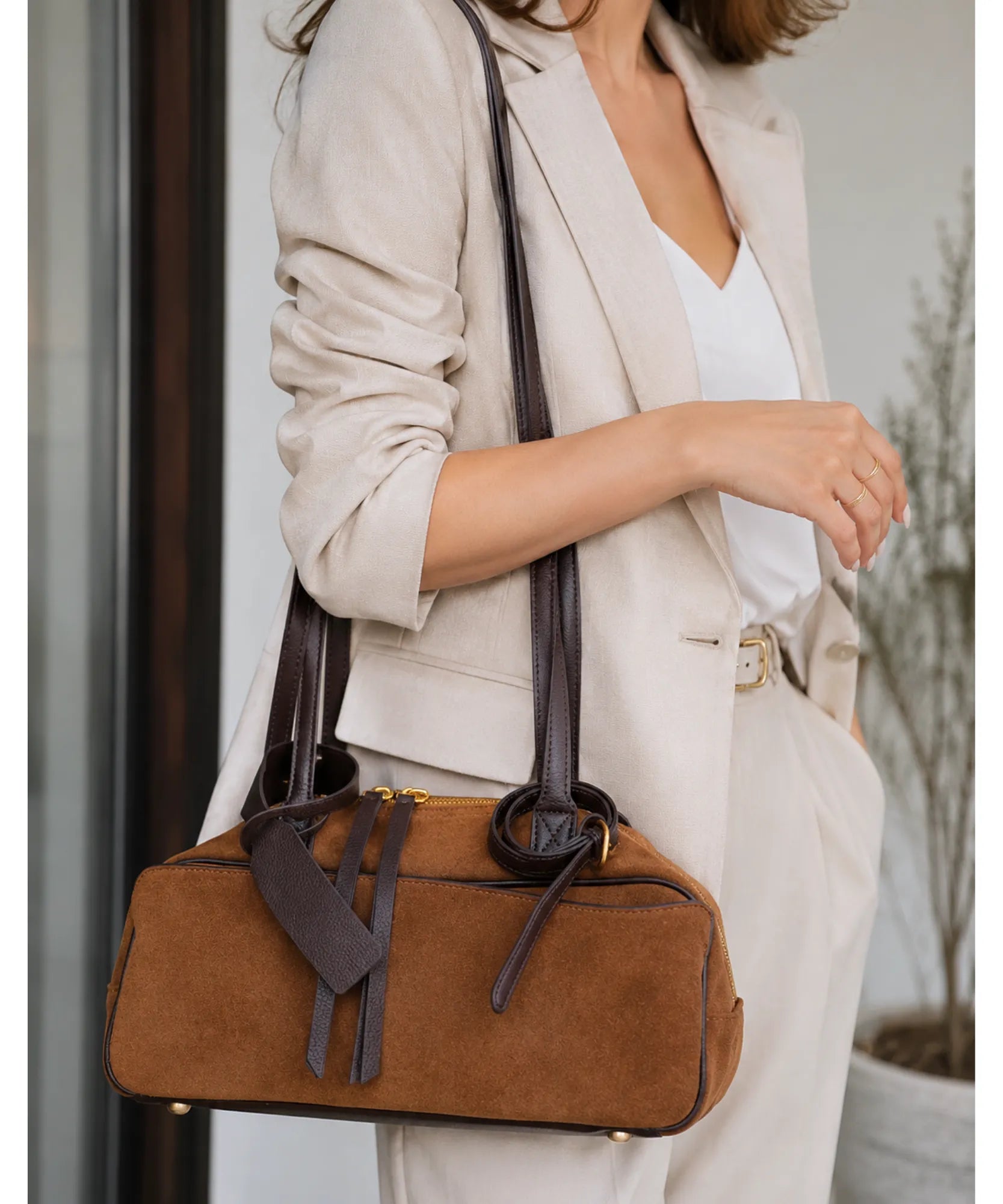 Comprar Bolsa Feminina Grande Camurça Zíper Dourado Espaçosa barato e em promoção ANELLIMN