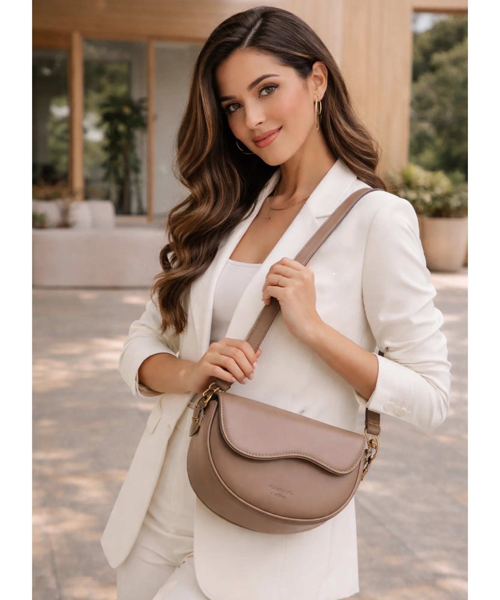 Bolsa transversal feminina couro sintético meia lua com alça larga ajustável look casual comprar barato ANELLIMN