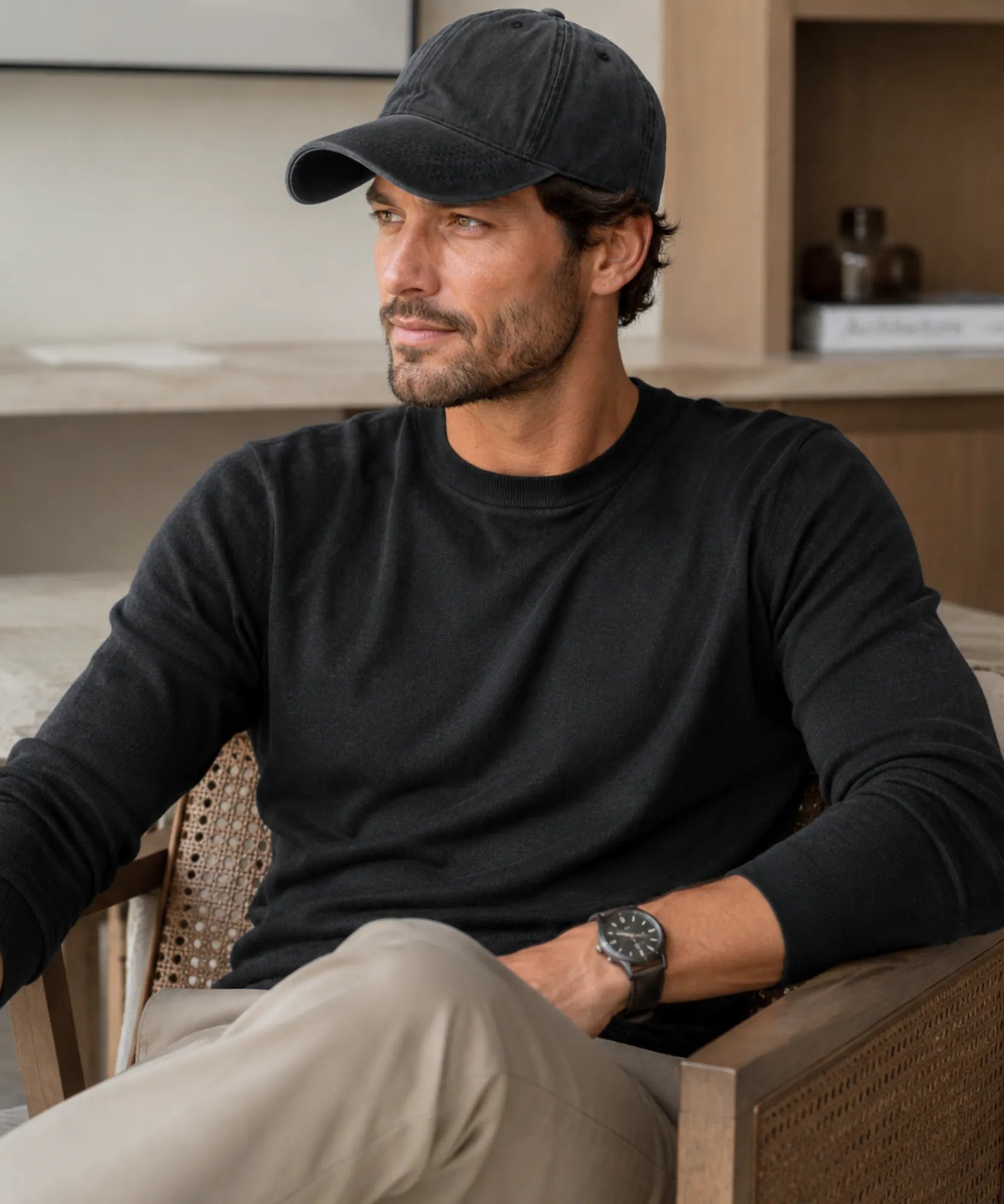 Boné masculino dad hat rosa estonado visto de perfil
