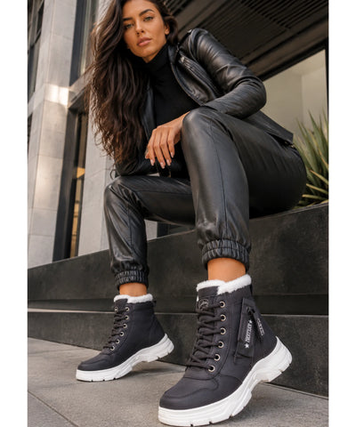 Comprar bota cano curto feminina couro sintético forro pelinho inverno plataforma com zíper lateral barata