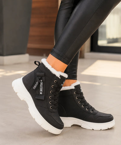 Comprar bota cano curto feminina couro sintético forro pelinho inverno plataforma com zíper lateral barata