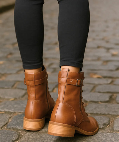 Comprar bota cano médio feminina vintage coturno caramelo com visual retrô e solado antiderrapante para dias frios em promoção DAFITI
