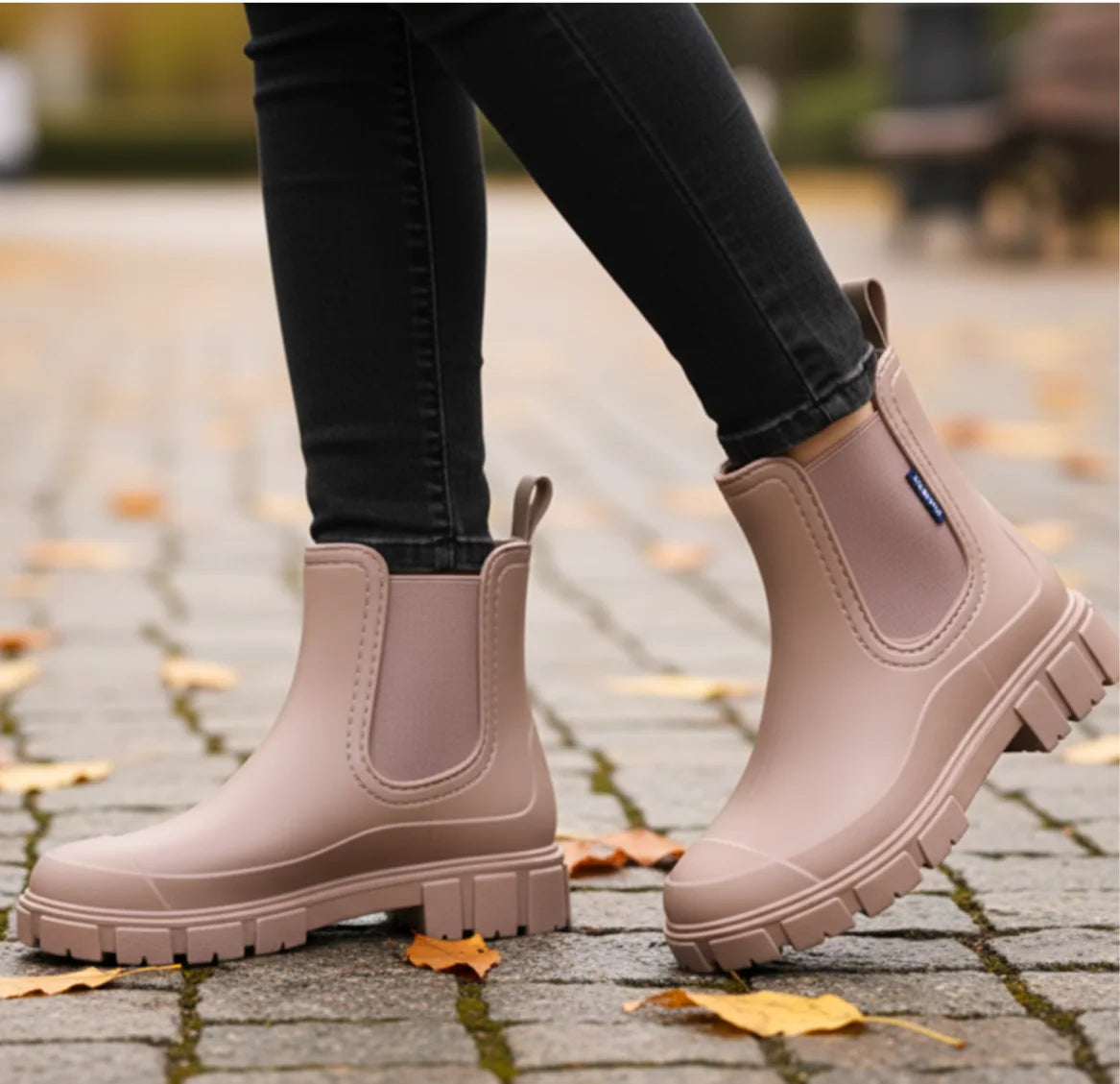  Comprar bota chelsea feminina impermeável cano curto solado tratorado confortável casual trabalho barato promoção