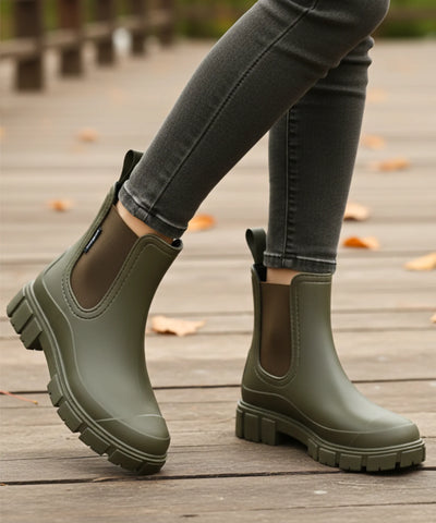  Comprar bota chelsea feminina impermeável cano curto solado tratorado confortável casual trabalho barato promoção