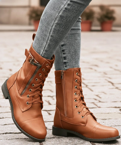 Comprar bota coturno feminina couro ecológico cano médio zíper lateral salto bloco solado antiderrapante AREZZO