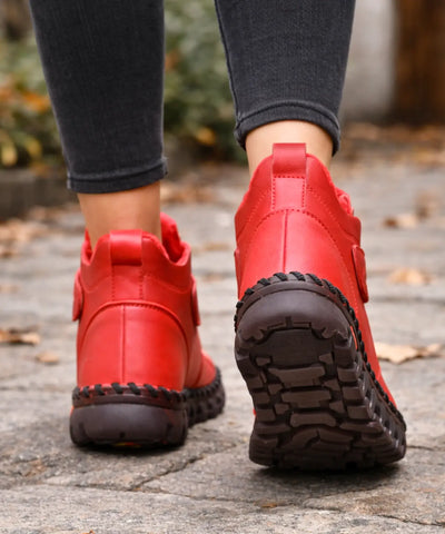 Comprar bota feminina cano curto couro sintético com forro pelúcia e velcro barato ou em promoção