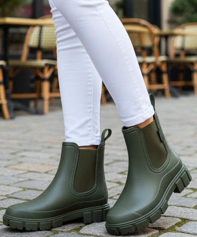 Comprar bota chelsea feminina impermeável PVC solado tratorado antiderrapante forro respirável em promoção FIERO
