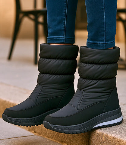 Comprar bota feminina impermeável  preta térmica com forro para inverno, antiderrapante, confortável e ideal para dias frios ou com chuva barato DAFITI
