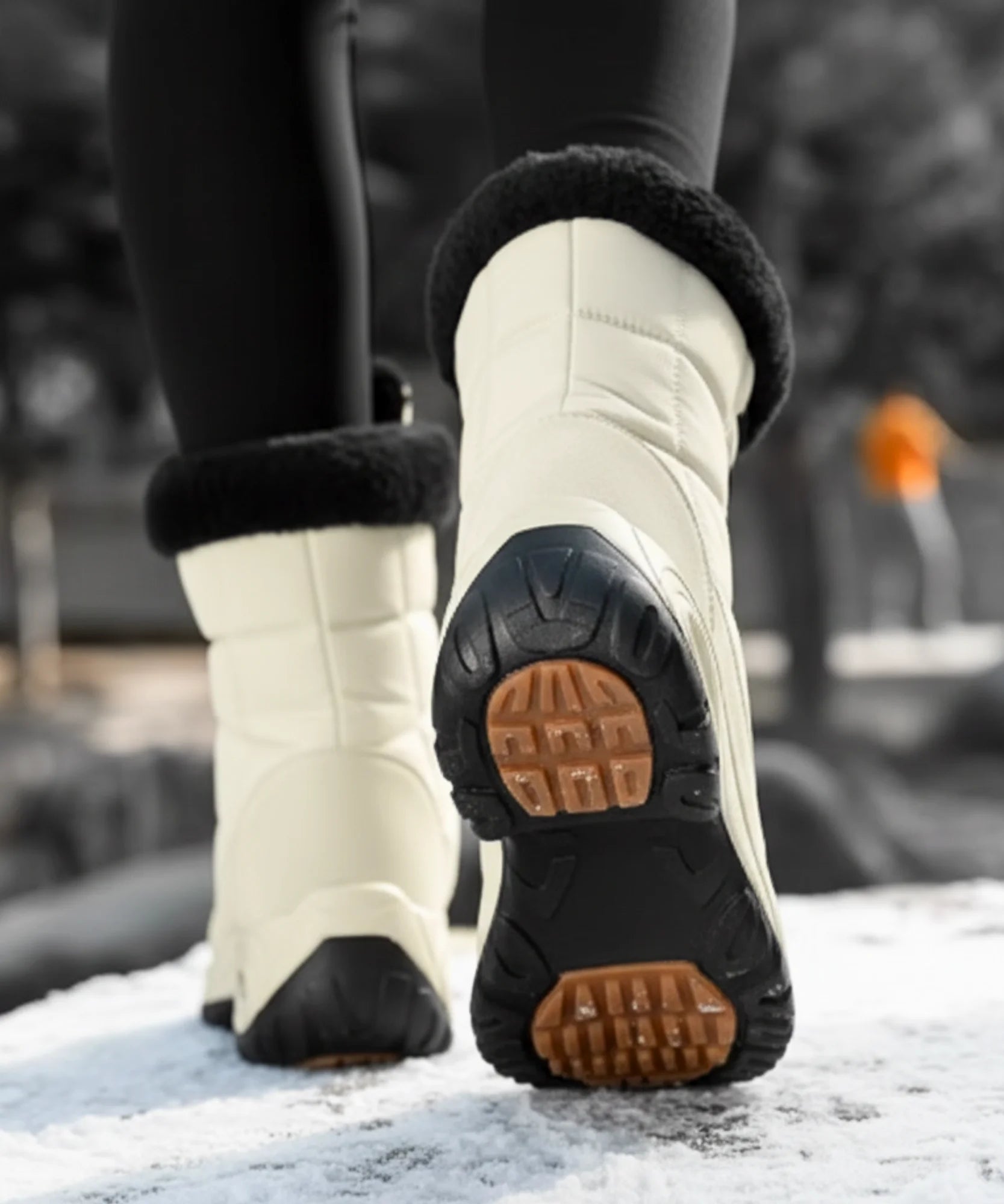 Comprar bota feminina inverno impermeável forro peluciado antiderrapante neve barato promoção frete grátis