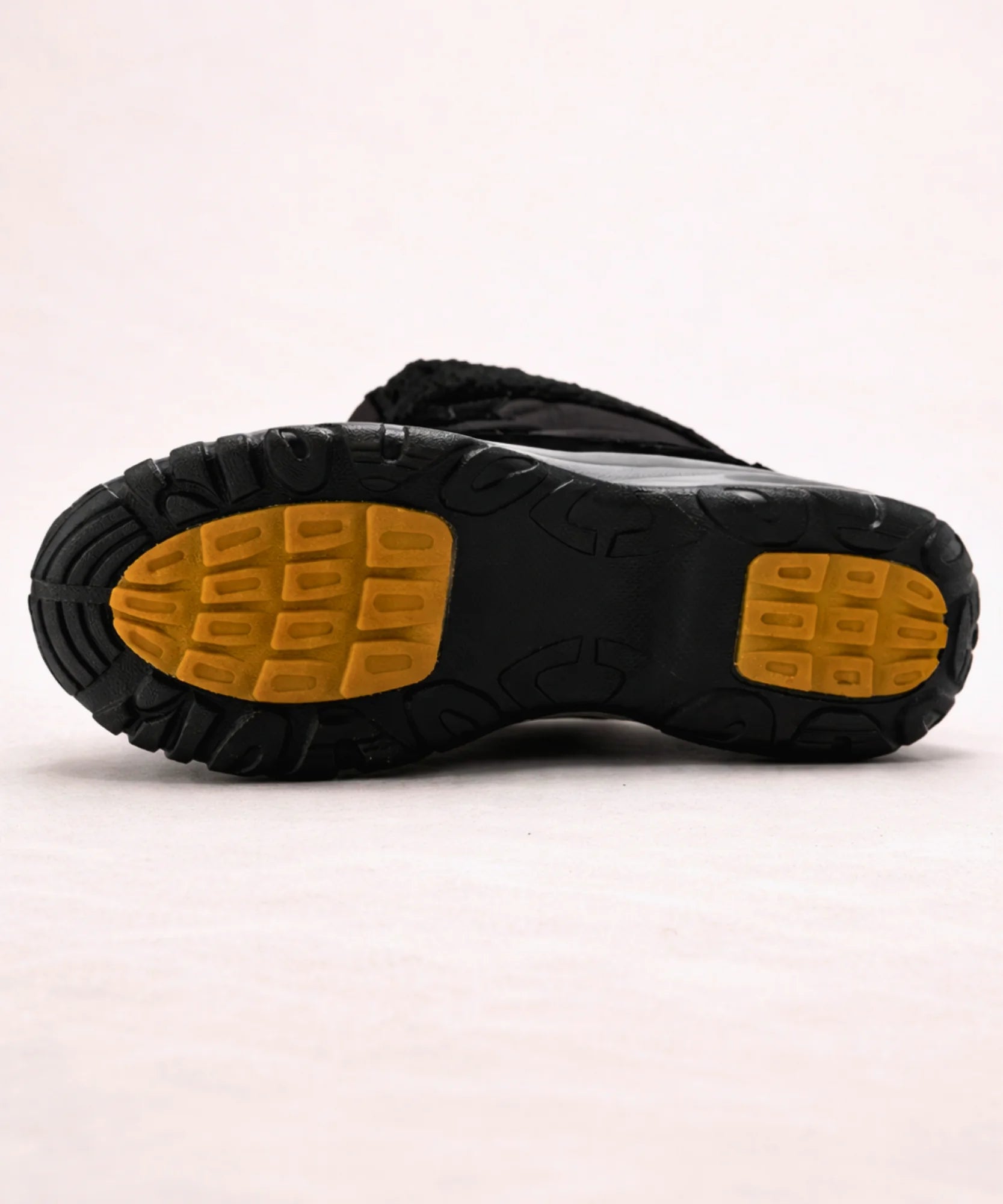Comprar bota feminina inverno impermeável forro peluciado antiderrapante neve barato promoção frete grátis