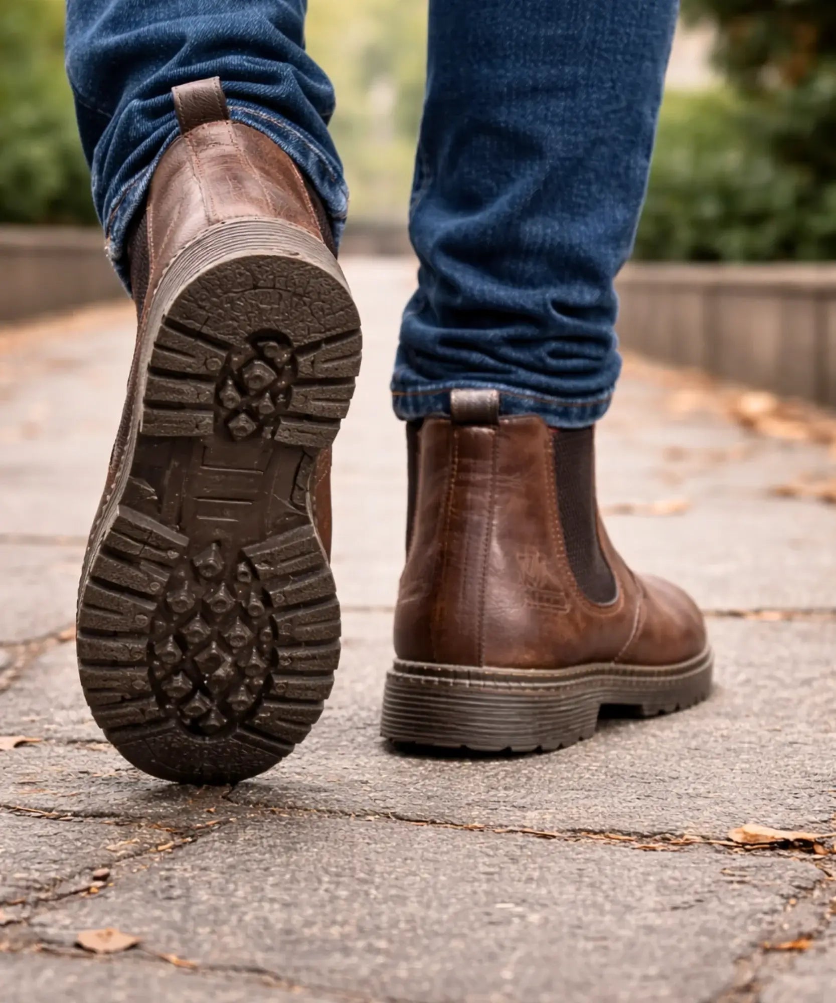 Comprar bota masculina chelsea couro impermeável casual social barato promoção frete grátis