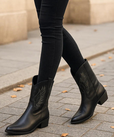 Bota texana feminina preto cano médio country, salto baixo confortável para looks urbanos e invernais em promoção AREZZO