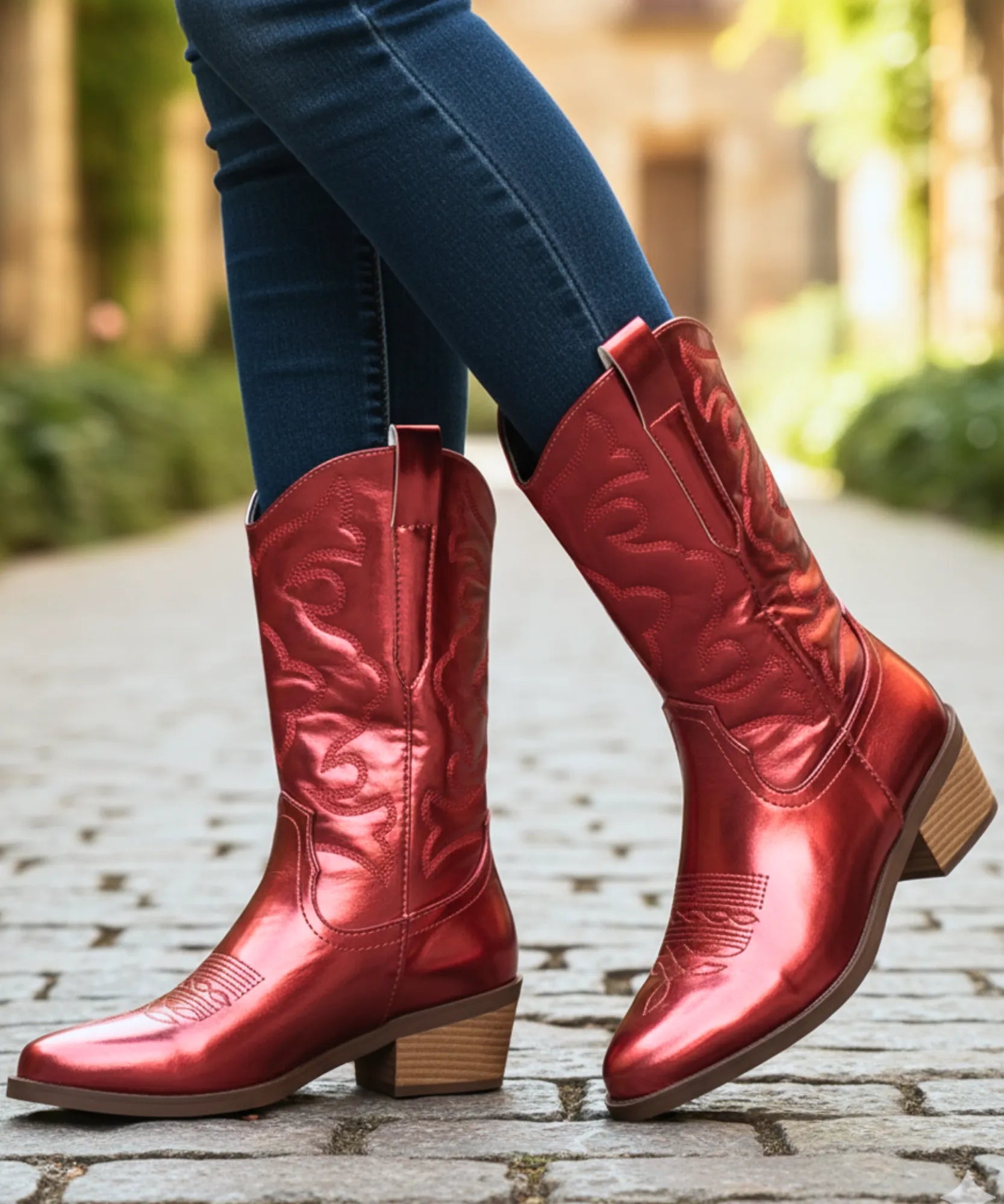 Comprar bota texana feminina cano médio metálica bordado western salto bloco barata AREZZO