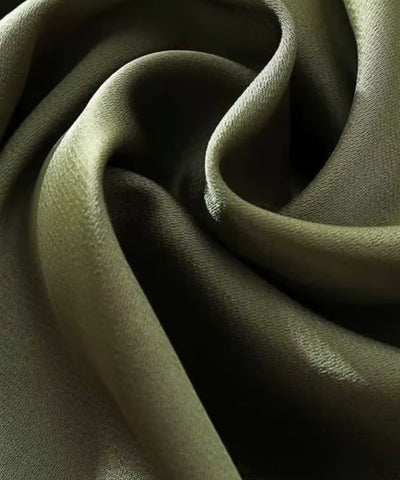 Comprar calça acetinada feminina com tecido de cetim fluido em promoção Anellimn