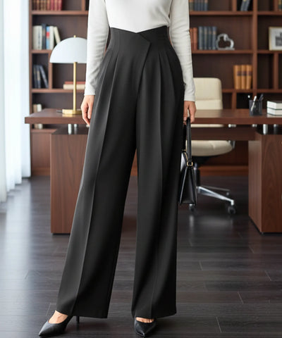 Look de escritório com calça alfaiataria preta feminina wide leg, blusa branca e scarpin