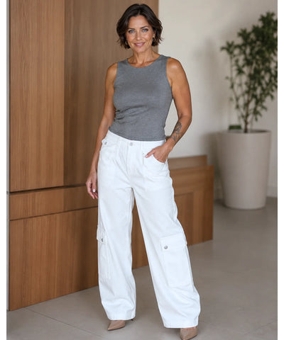 Comprar Calça Cargo Feminina Branca Perna Larga Bolsos Laterais Streetwear barato em promoção ANELLIMN