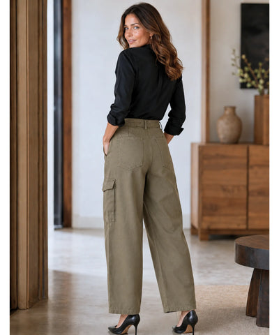 Calça Cargo Feminina Sarja Baggy Bolso Lateral Recortes Anatômicos barato promoção ANELLIMN
