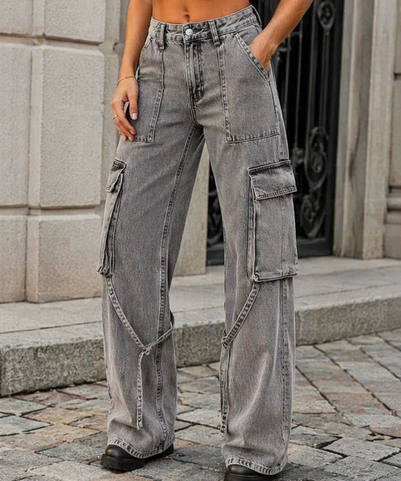 Comprar calça cargo jeans feminina wide leg cintura baixa bolsos laterais barata ou em promoção
