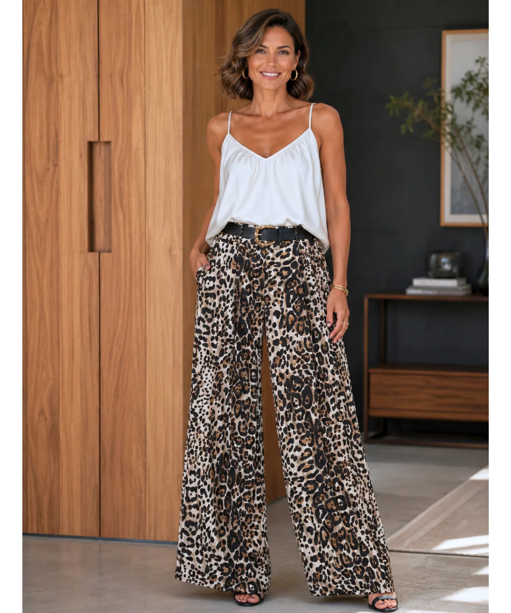 Comprar calça de cetim feminina pantalona oncinha em promoção Anellimn