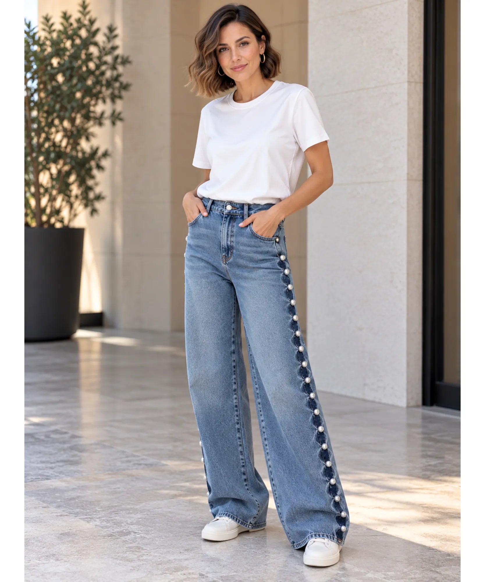 Comprar calça jeans com tachas pantalona casual com tênis azul claro em promoção Anellimn