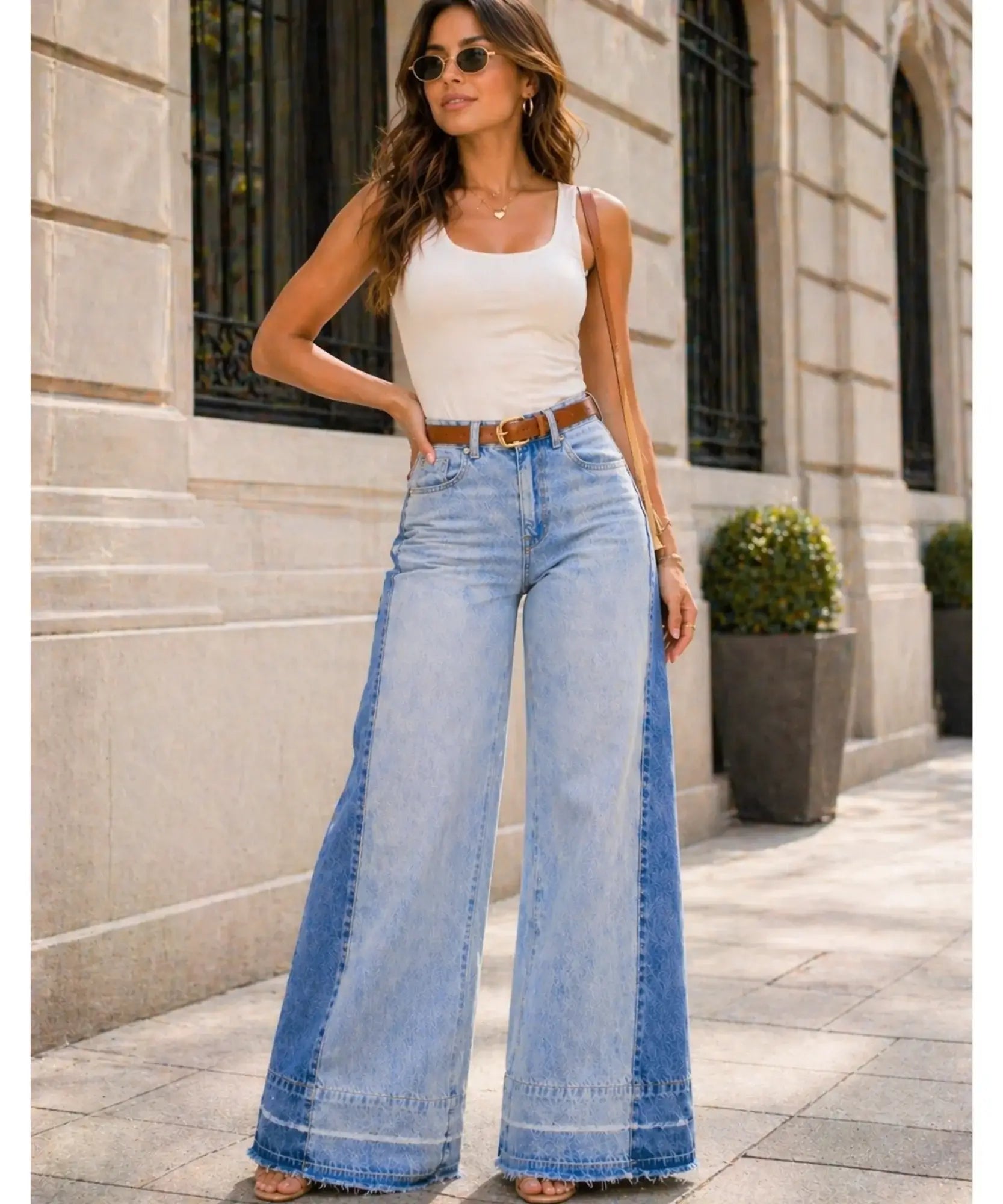 Comprar calça jeans wide leg feminina bicolor lavagem estonada barra franja crua barata ou em promoção