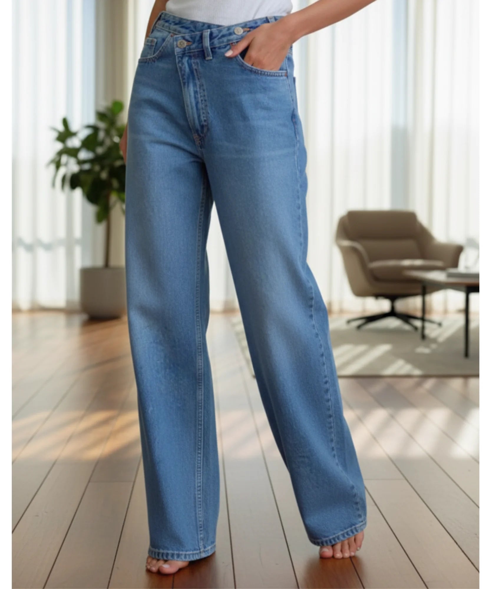Comprar calça jeans wide leg feminina cós assimétrico transpassado lavagem estonada em promoção ZARA