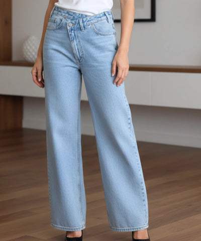 Comprar calça jeans wide leg feminina cós assimétrico transpassado lavagem estonada em promoção ZARA