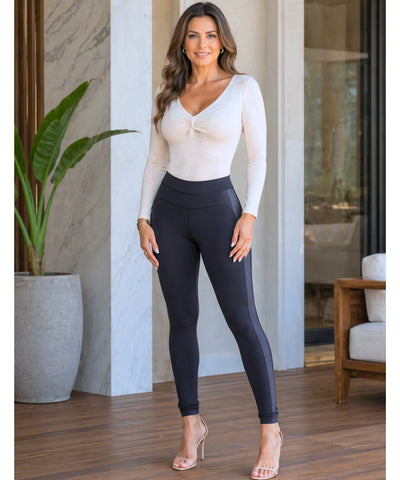 Comprar calça legging feminina cintura alta efeito levanta bumbum recortes laterais modeladora barata AREZZO