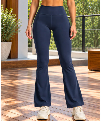 Calça legging flare azul marinho de cintura alta vista de frente