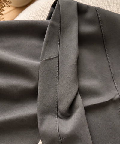 Comprar calça pantalona alfaiataria cinza detalhe do tecido em promoção Anellimn