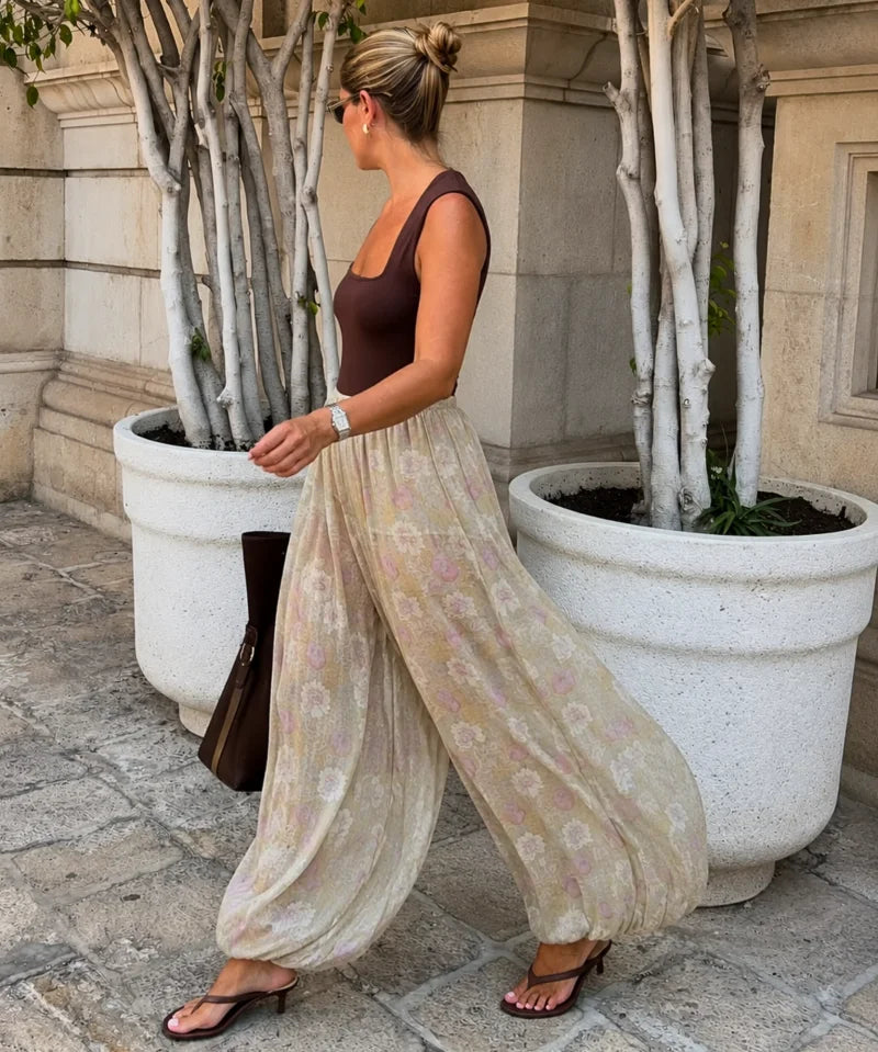 Comprar calça pantalona feminina estampada floral chiffon leve cintura elástica barra franzida casual verão em promoção ZARA