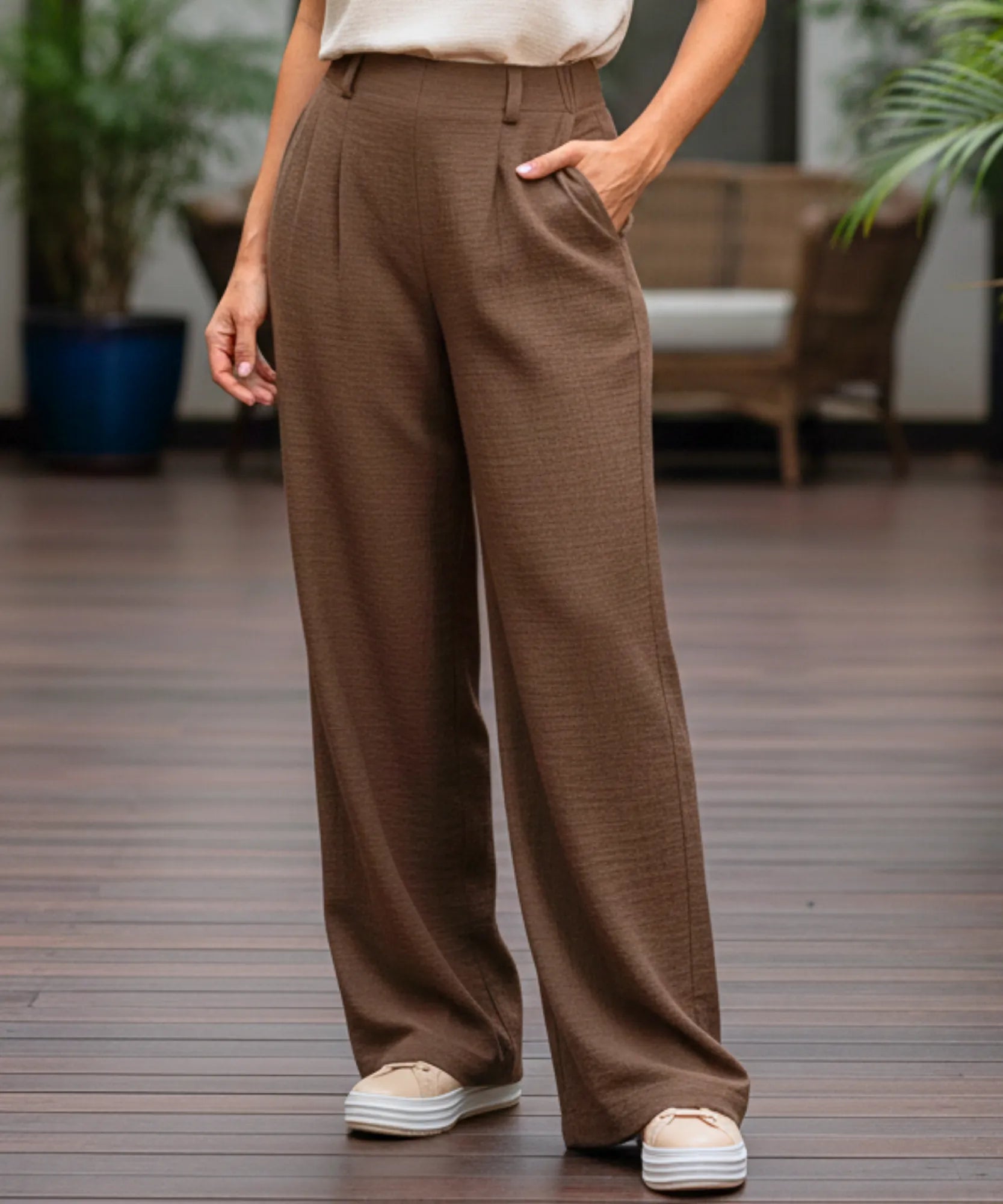 Comprar calça pantalona feminina wide leg pregas frontais cintura alta cós elástico em promoção ZARA