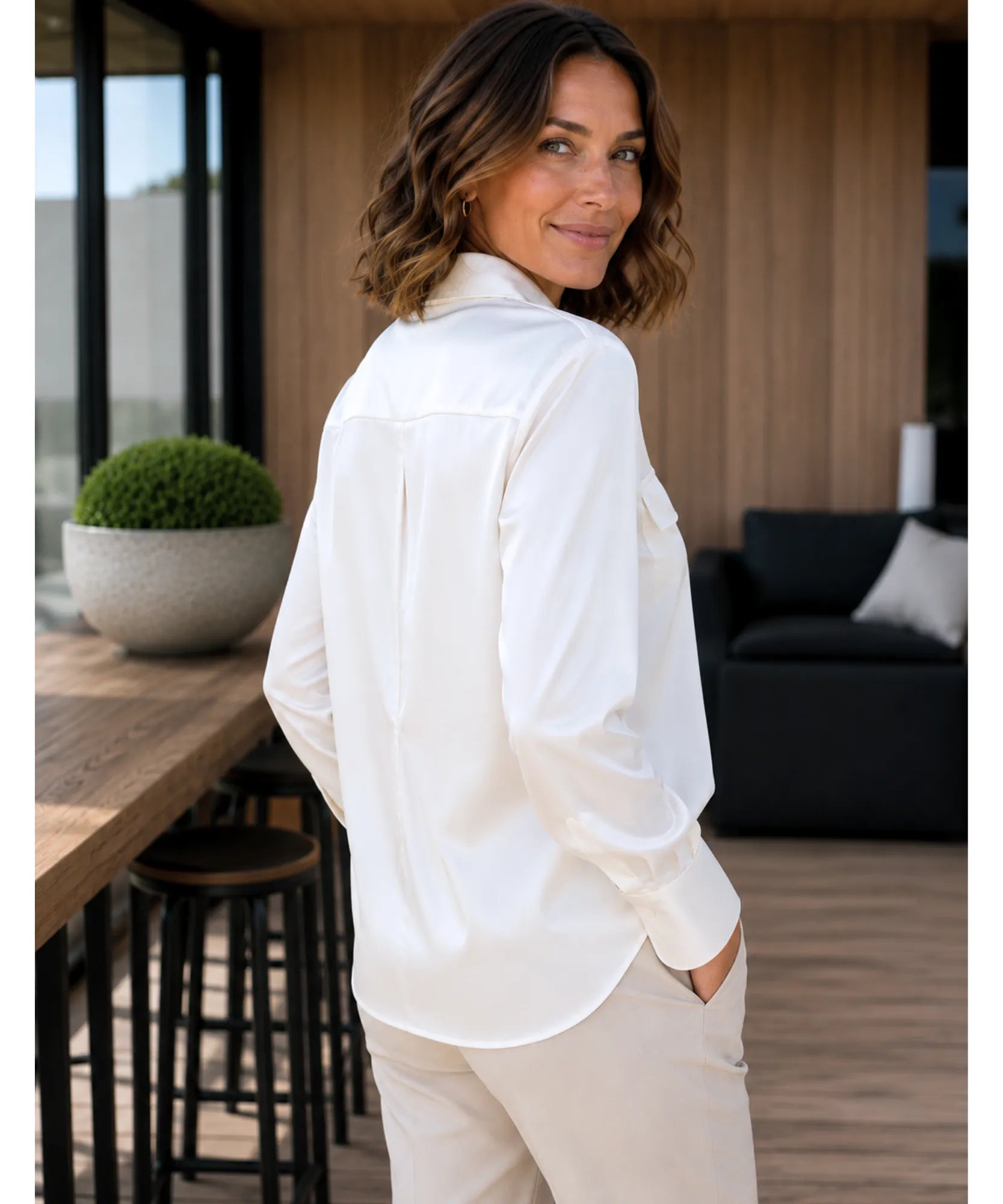 Comprar camisa social feminina em seda elegante para trabalho, reuniões ou eventos sofisticados com caimento impecável barato ANELLIMN