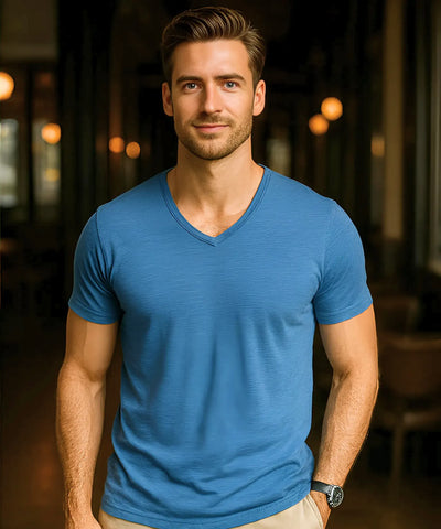 Camiseta Masculina Decote V Slim Fit Premium | Alê